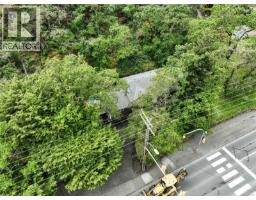 4120 Quadra St, Saanich, BC V8X3B9 Photo 43