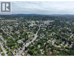 4120 Quadra St, Saanich, BC V8X3B9 Photo 50