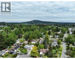 4120 Quadra St, Saanich, BC V8X3B9 Photo 52