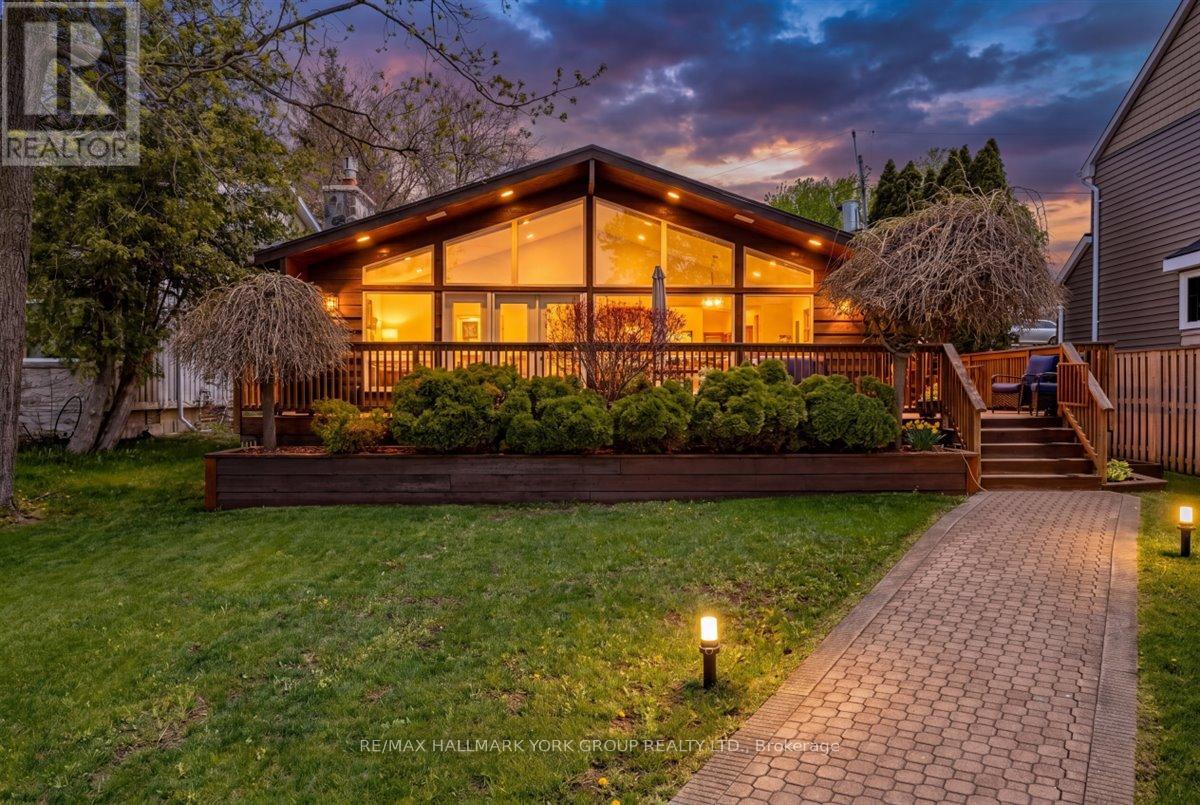 229 LAKE DRIVE N - 1