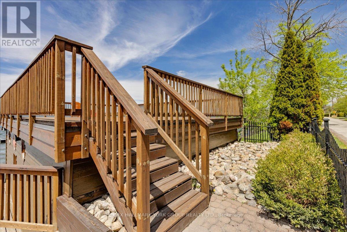 229 LAKE DRIVE N - 38