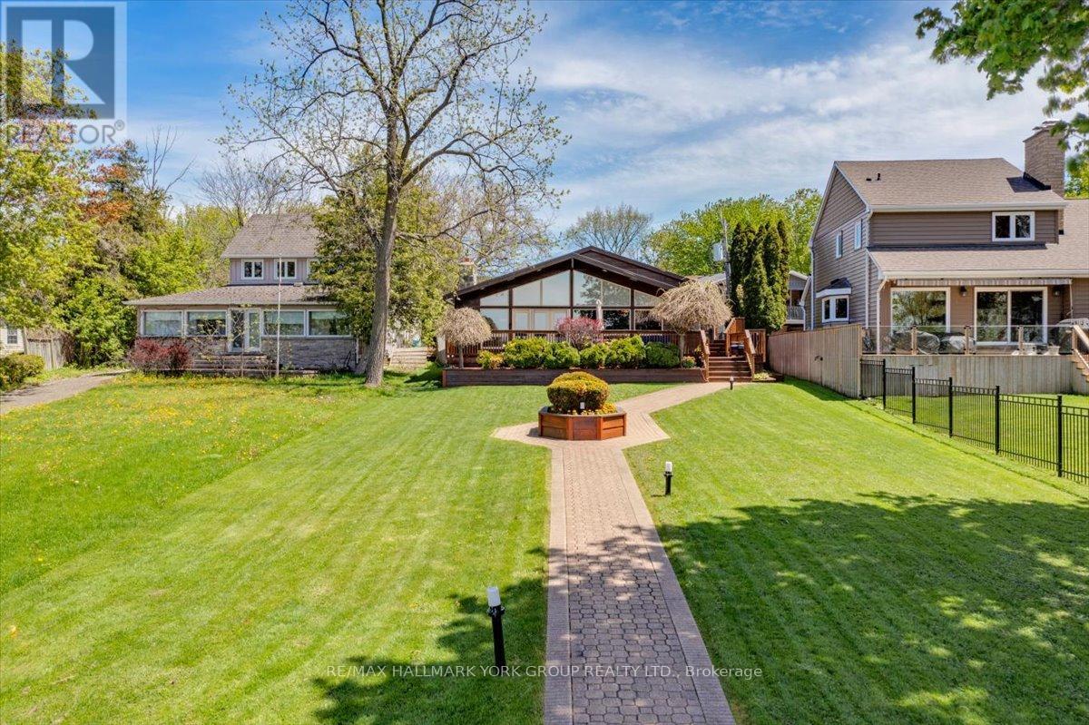 229 LAKE DRIVE N - 7