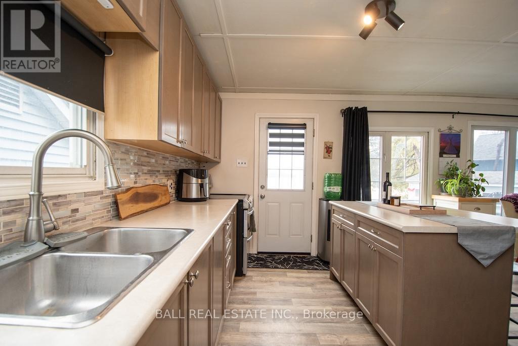 175 ROLLIES POINT ROAD E - 24