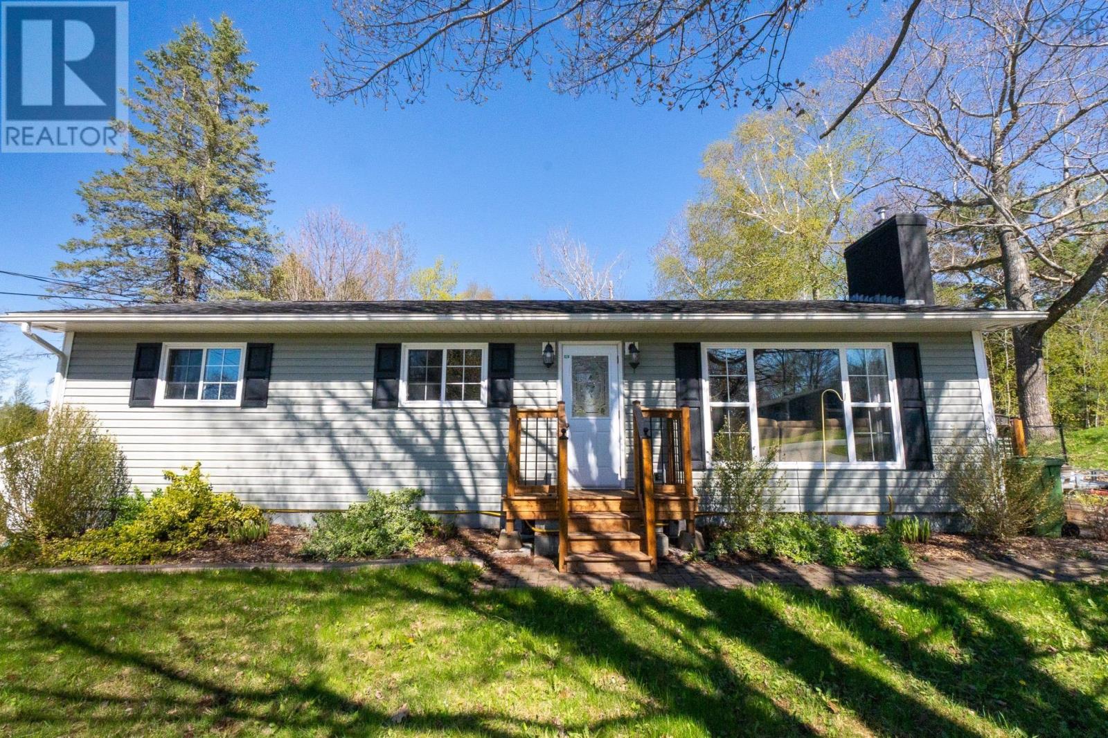 123 Minas Crescent - 3