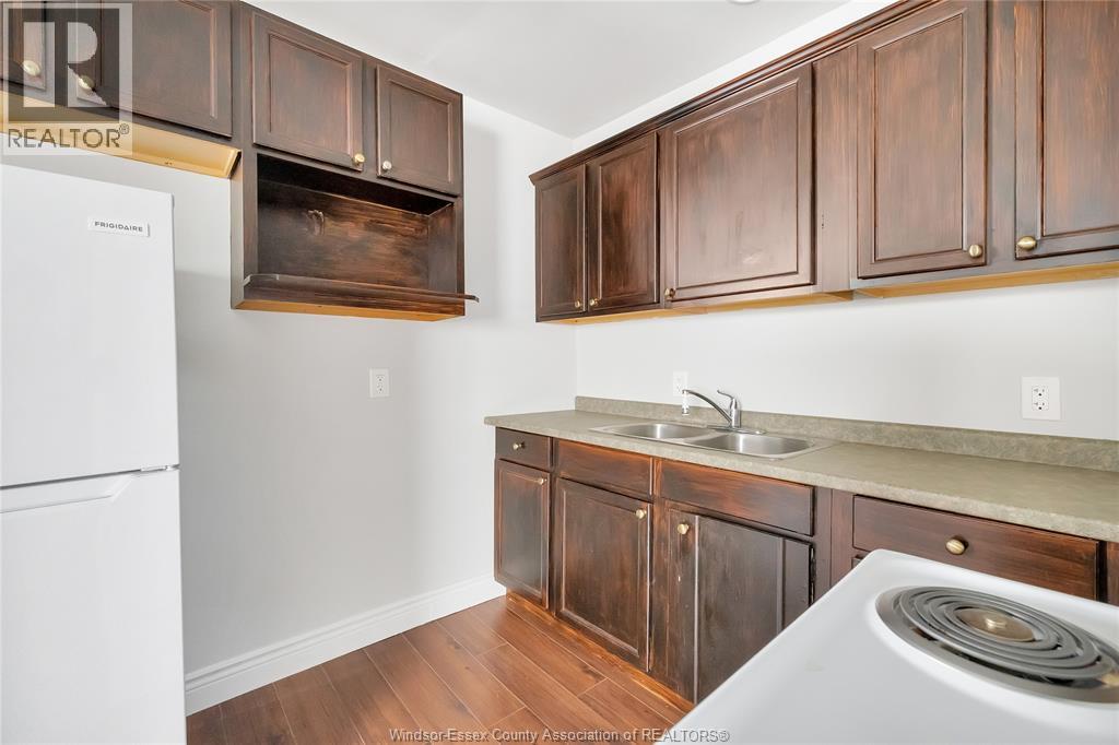 953 HENRY FORD, Windsor, Ontario, N8Y2T3 — Photo 9