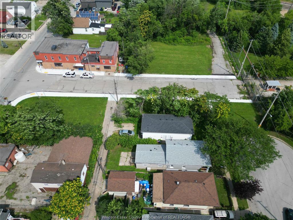 953 HENRY FORD - 23