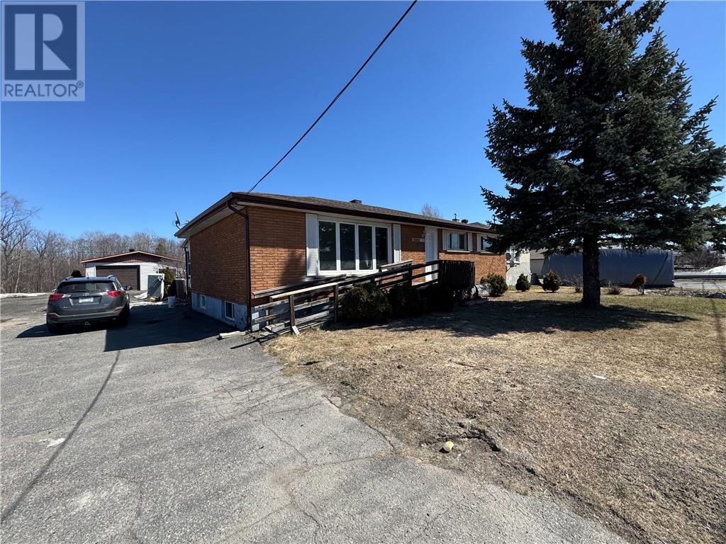 2600 Municipal Road Unit# Upper