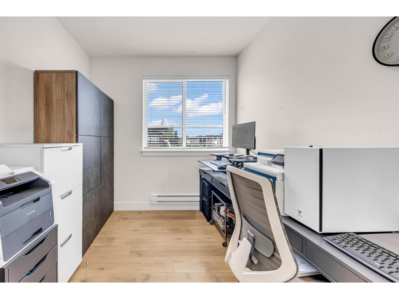 323 7506 199A STREET, Langley