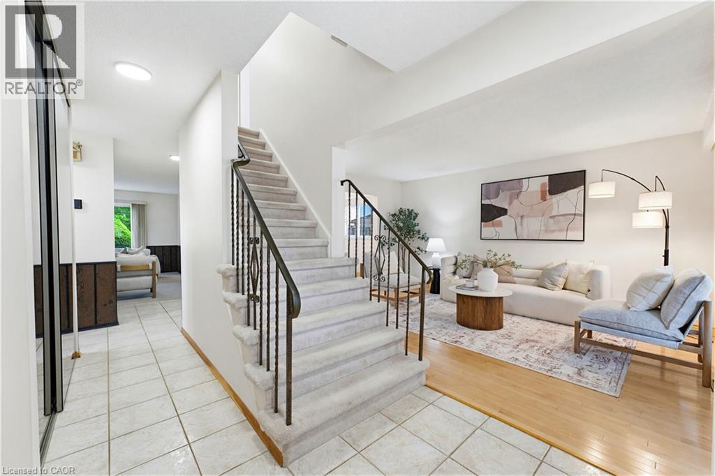 216 MCGARRY Drive, Kitchener, Ontario, N2N1H9 — Photo 7