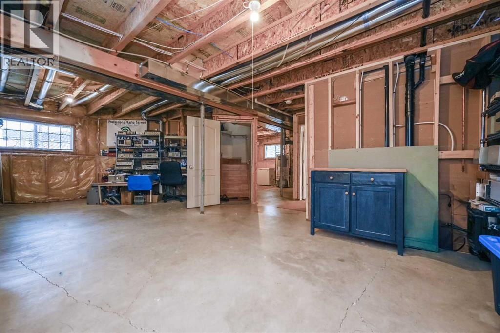 10605 72 Avenue - 13
