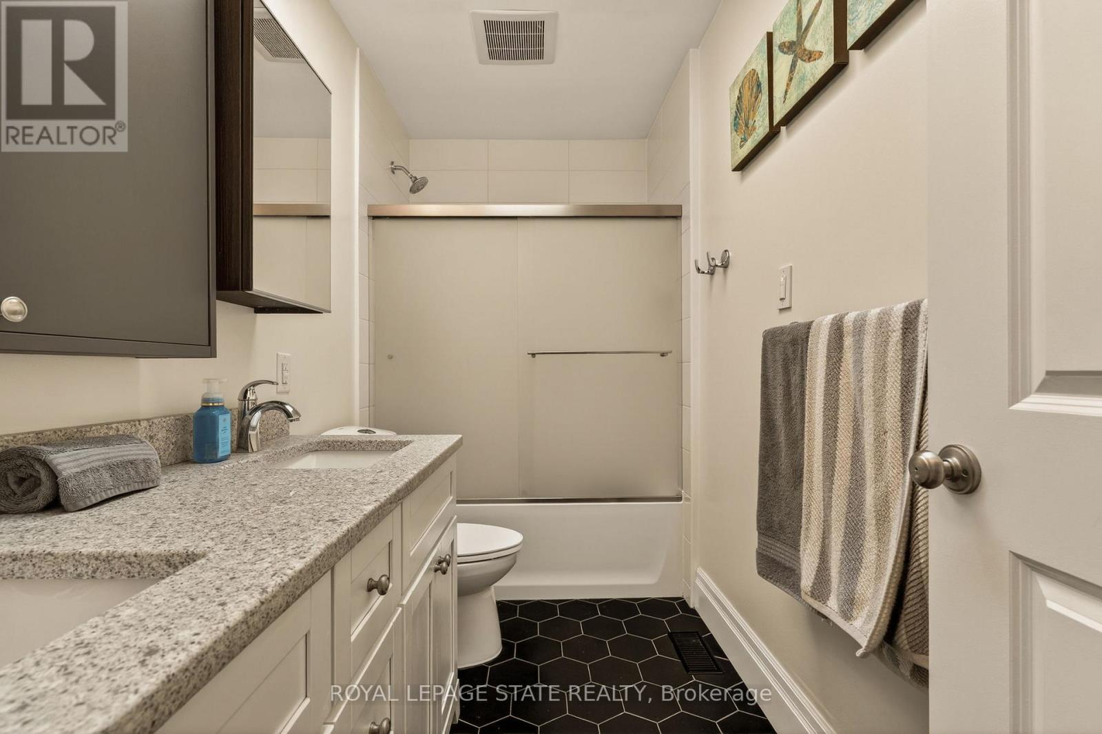 1396 NIELS AVENUE - 25