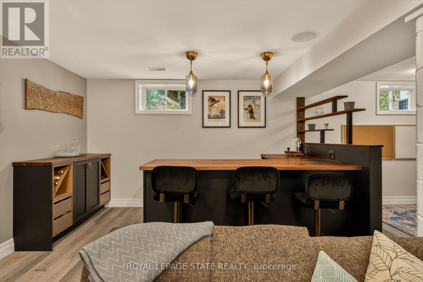 1396 NIELS AVENUE - 32