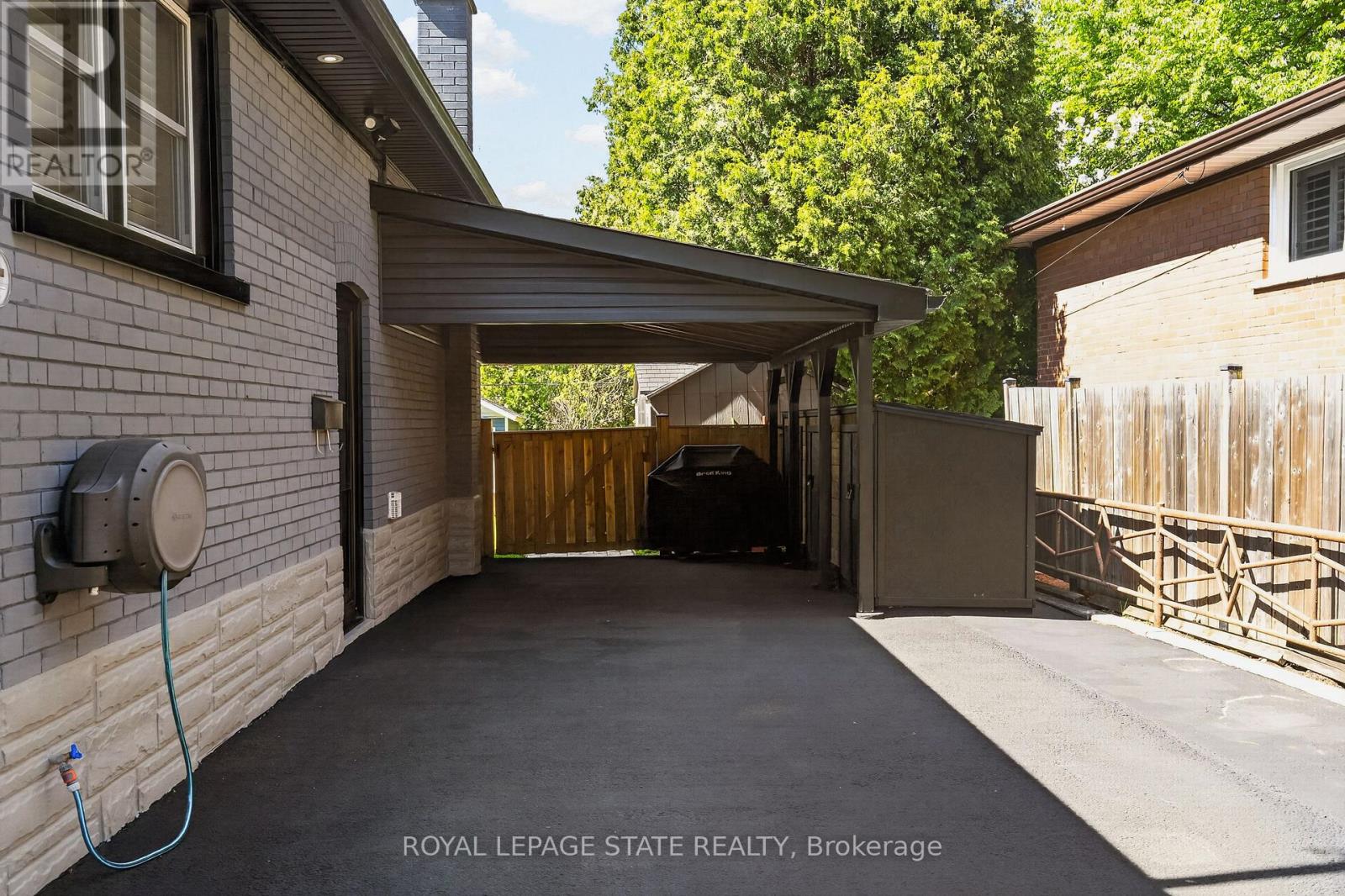 1396 NIELS AVENUE - 37