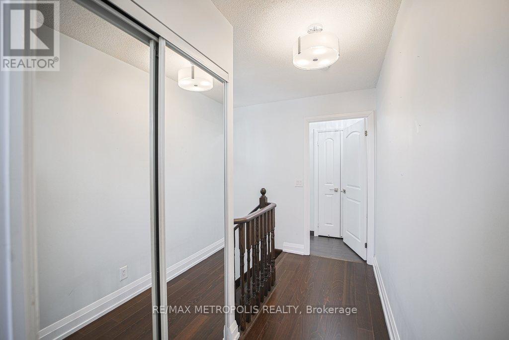#PH16 1070 SHEPPARD AVENUE W - 12