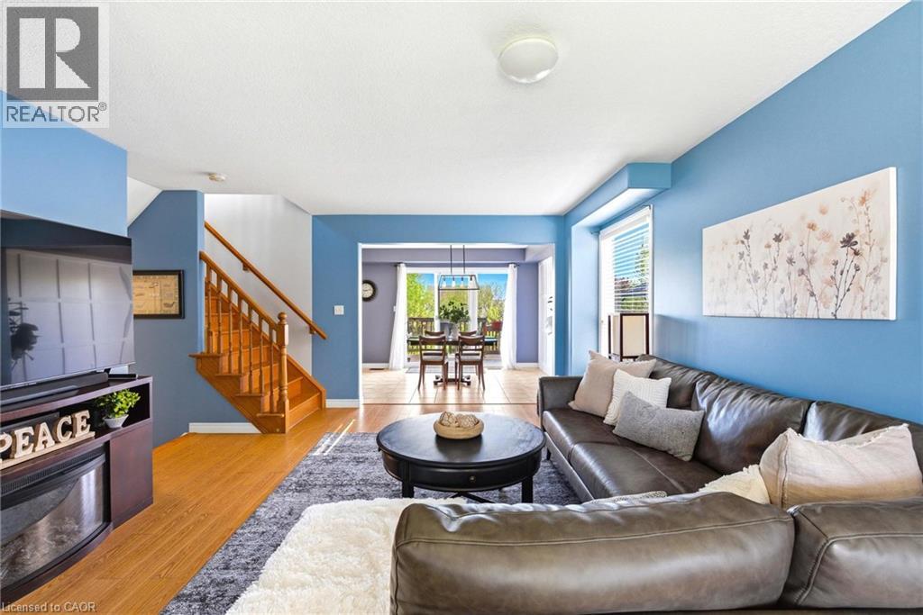 94 PORCHLIGHT Drive, Elmira, Ontario, N3B3M8 — Photo 5