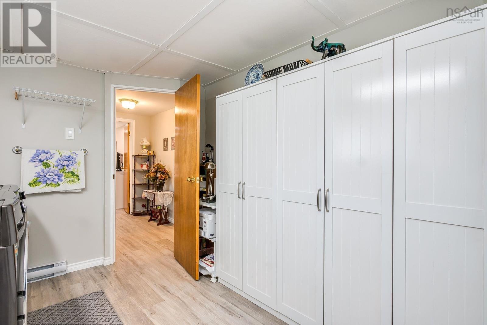 Property 43 of 49 of 2 Loggen Road