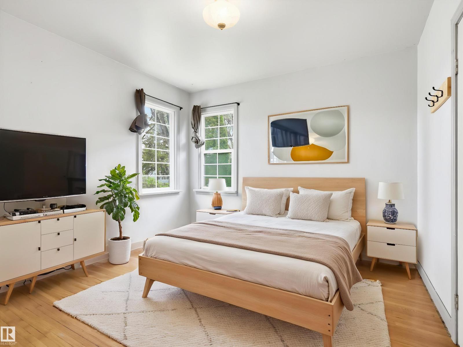 12324 104 ST NW - 16