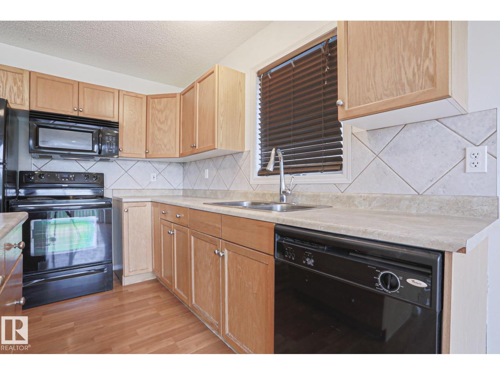 1627 MELROSE PL SW SW - 13