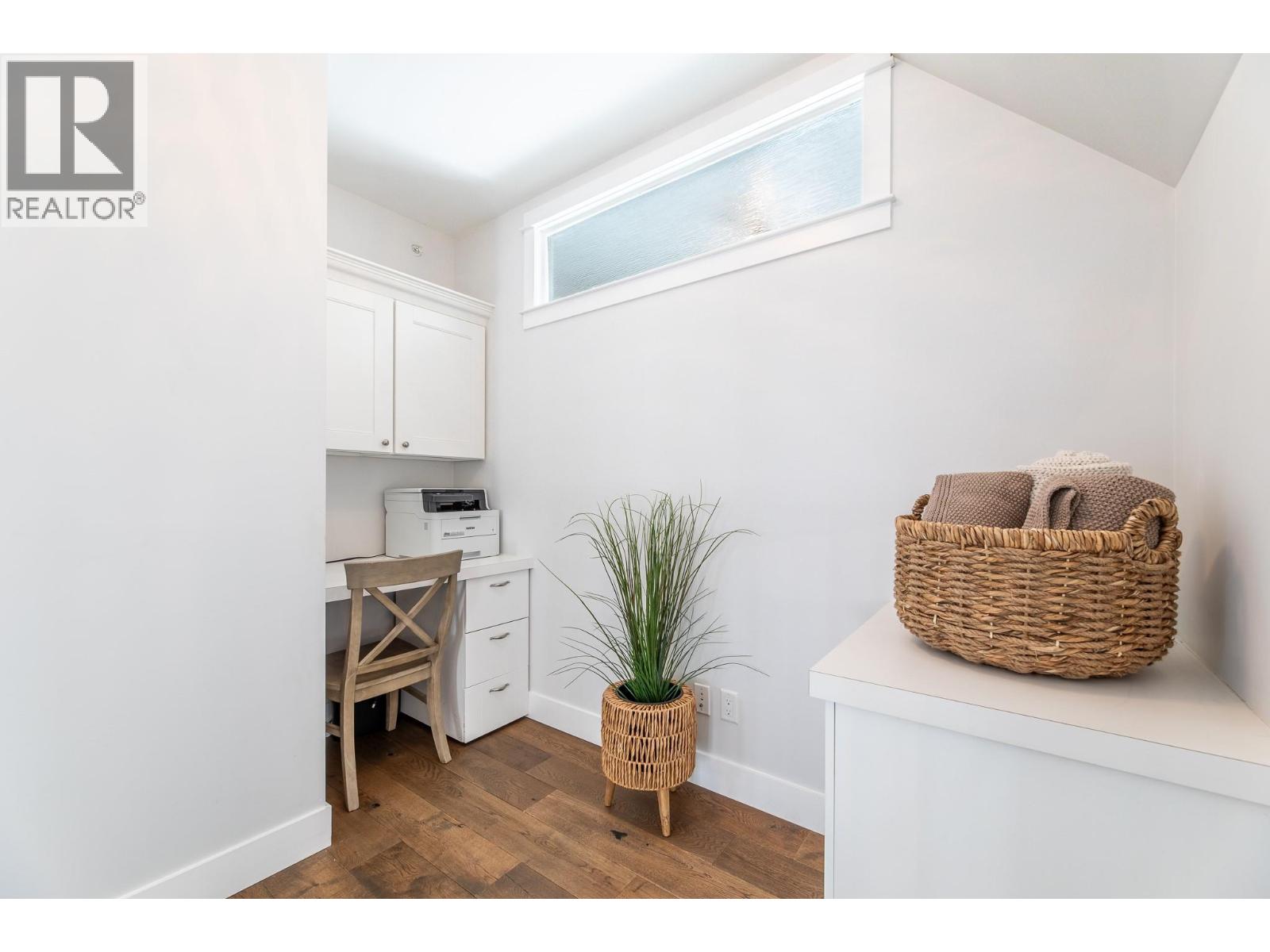 #11 15419 Lakeshore Drive N - 19