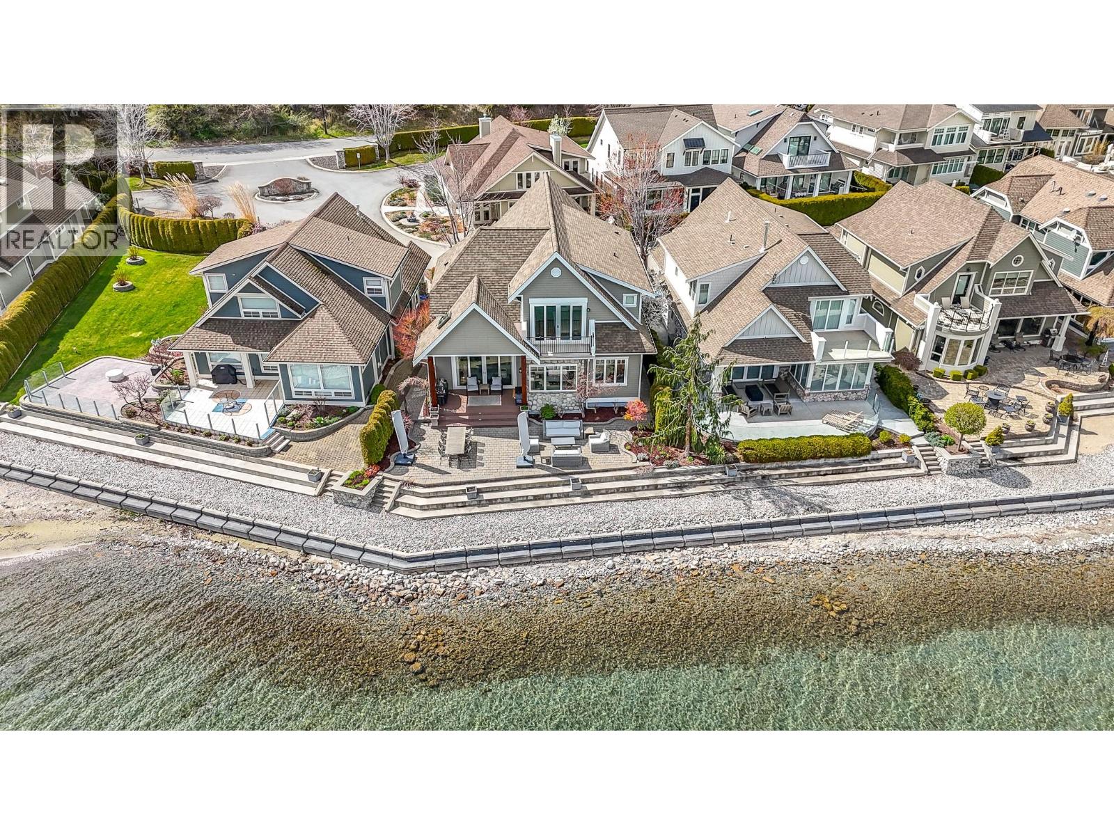 15419 Lakeshore Drive N Unit# 11, Summerland