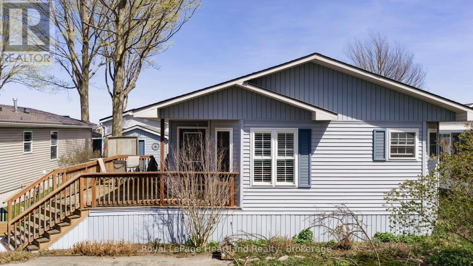 22 ALGONQUIN LANE - 30