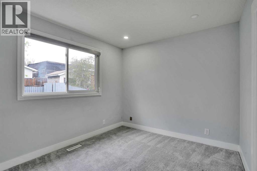 44 Falmead Road NE - 17