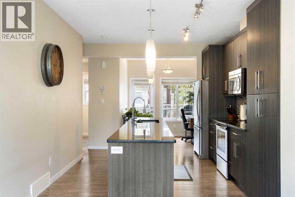 215 Marquis Lane SE - 12