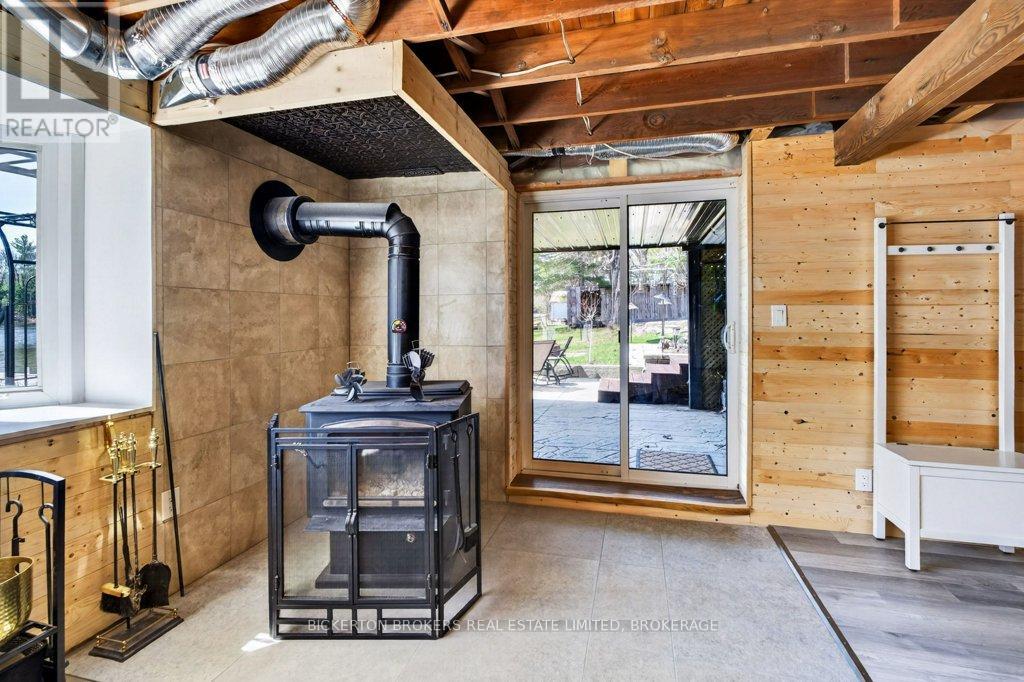 1927 HOGAN ROAD - 40