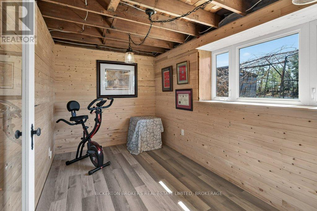 1927 HOGAN ROAD - 44