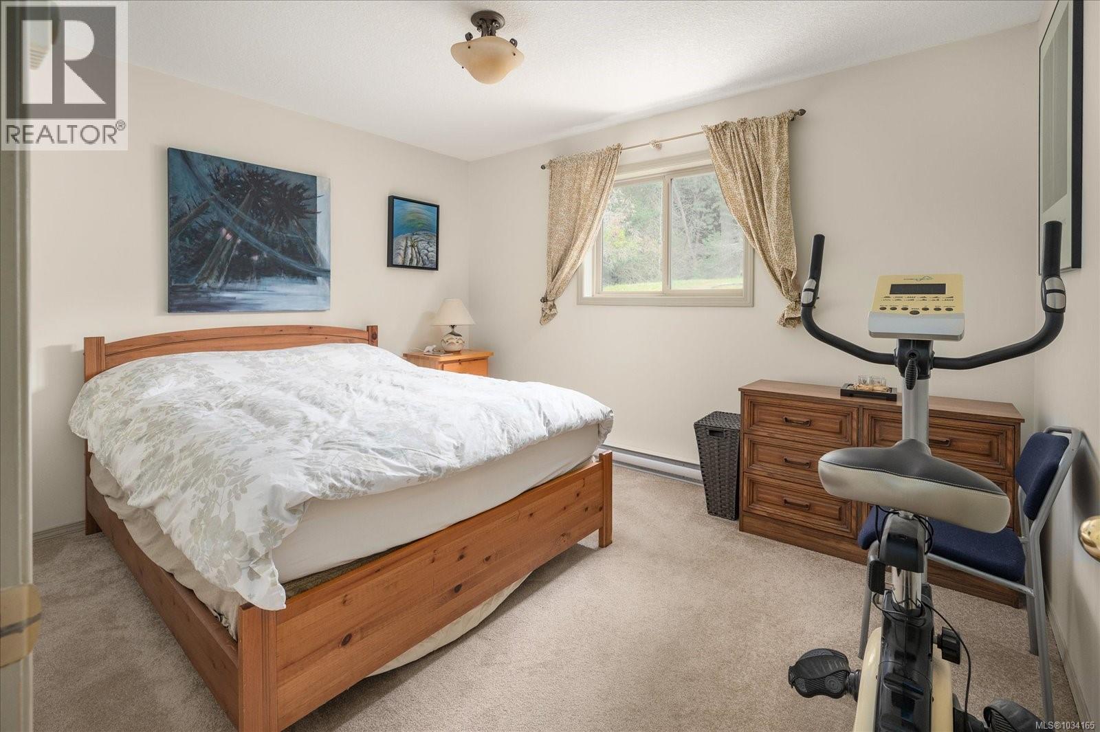 3122 DOLPHIN Dr - 37