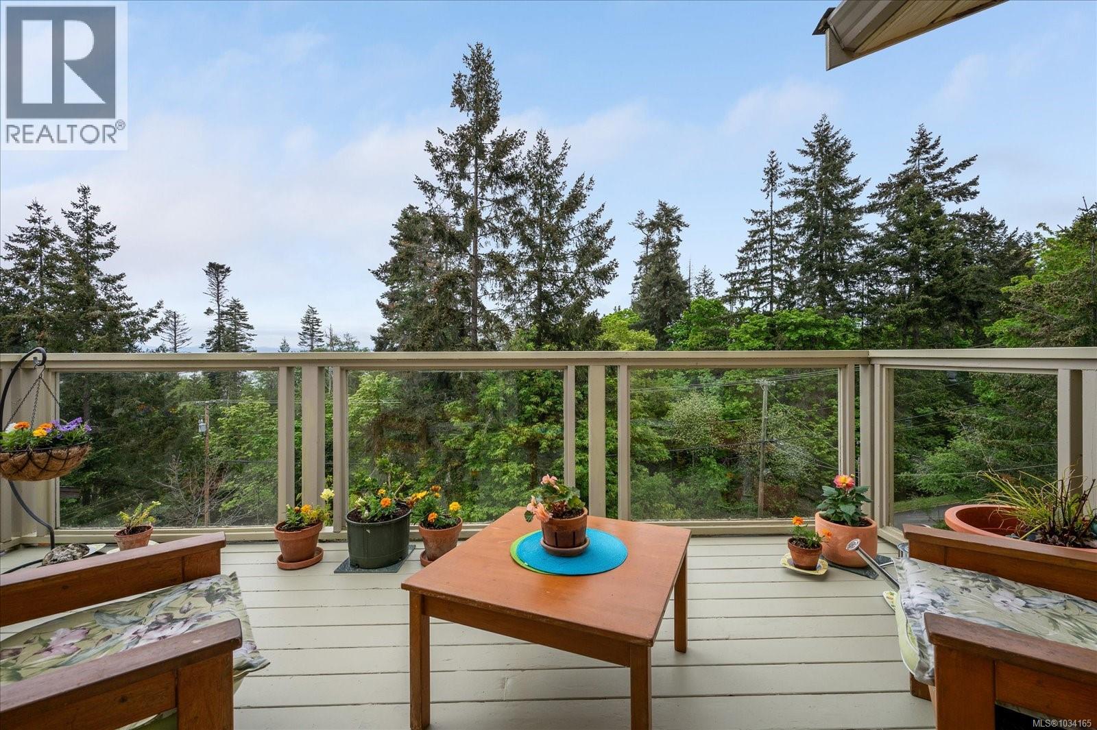 3122 DOLPHIN Dr, Nanoose Bay