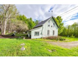 85 Ch. De Moorehead, Clarendon, QC J0X1K0 Photo 42