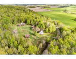 85 Ch. De Moorehead, Clarendon, QC J0X1K0 Photo 45