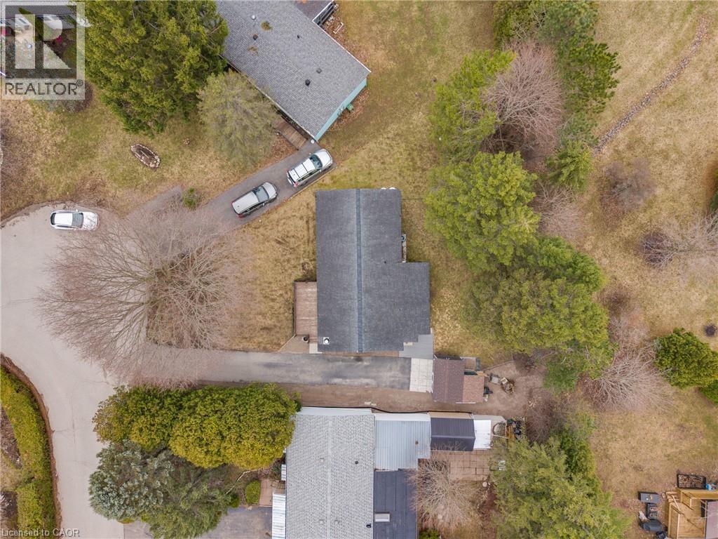 157 MAPLE Crescent - Image 3