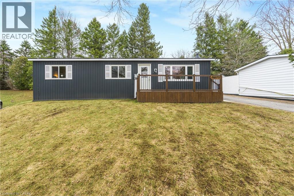 157 MAPLE Crescent - 34
