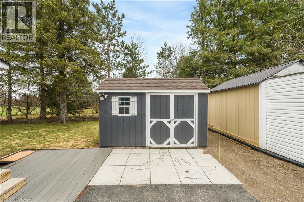 157 MAPLE Crescent - 25