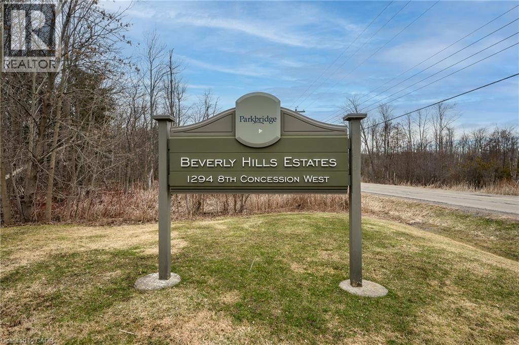 157 MAPLE Crescent - 33