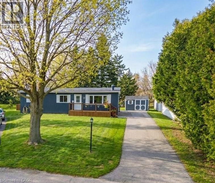 157 MAPLE Crescent - Image 2