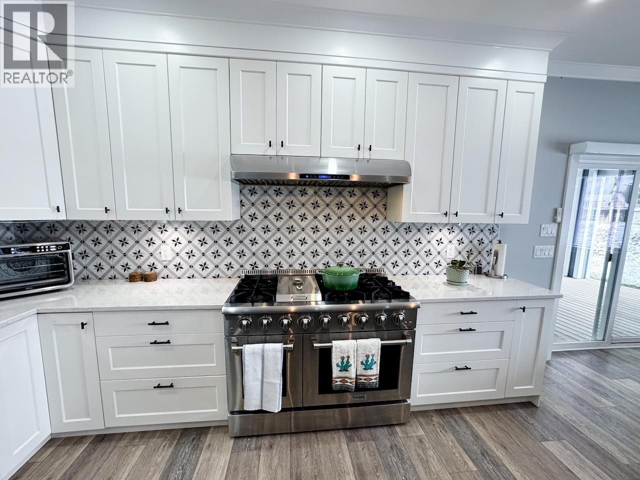 6560 25th Street - 6