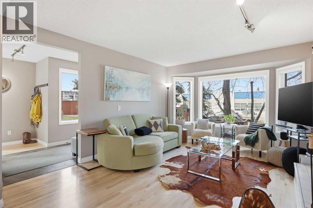 2712 22 Street SW - 5