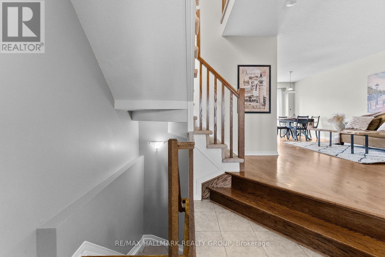 231 ROLLING MEADOW CRESCENT - 11