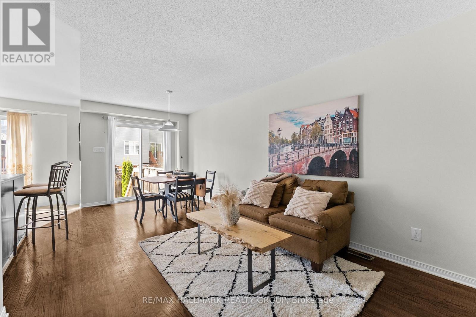 231 ROLLING MEADOW CRESCENT - 13