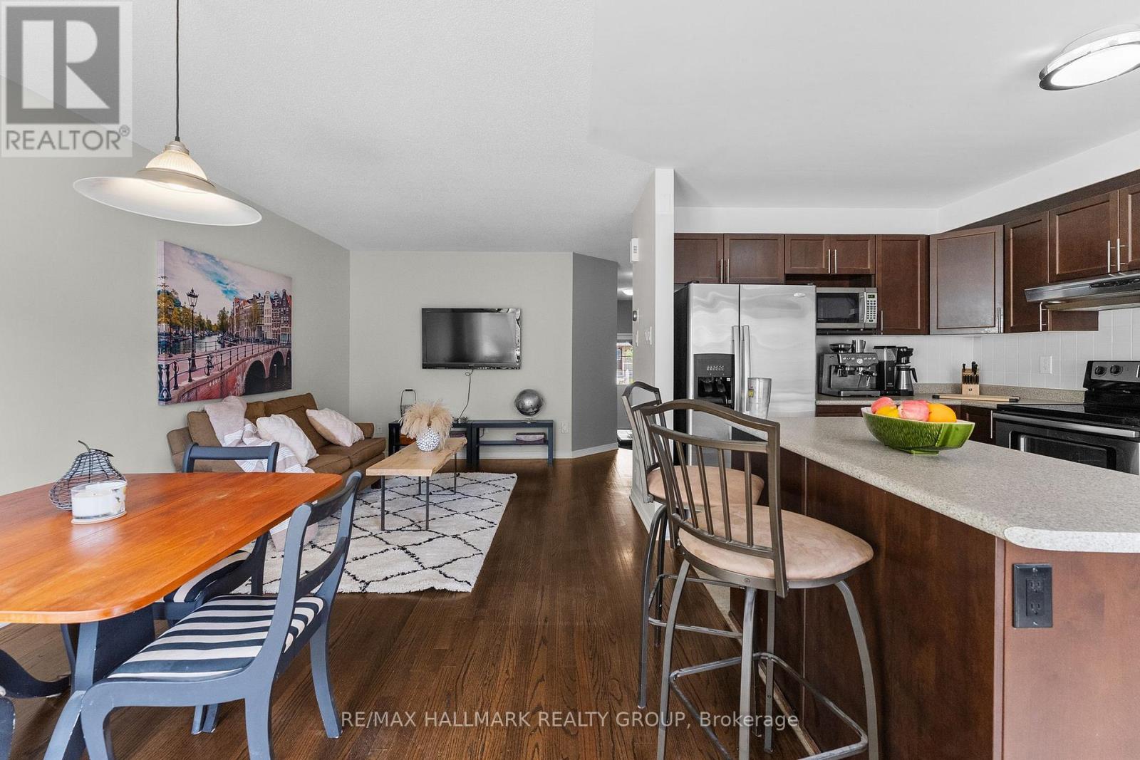 231 ROLLING MEADOW CRESCENT - 15