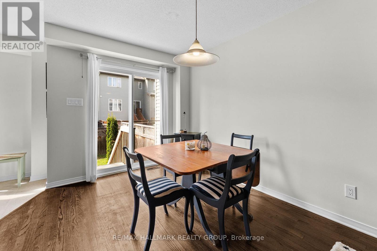 231 ROLLING MEADOW CRESCENT - 16