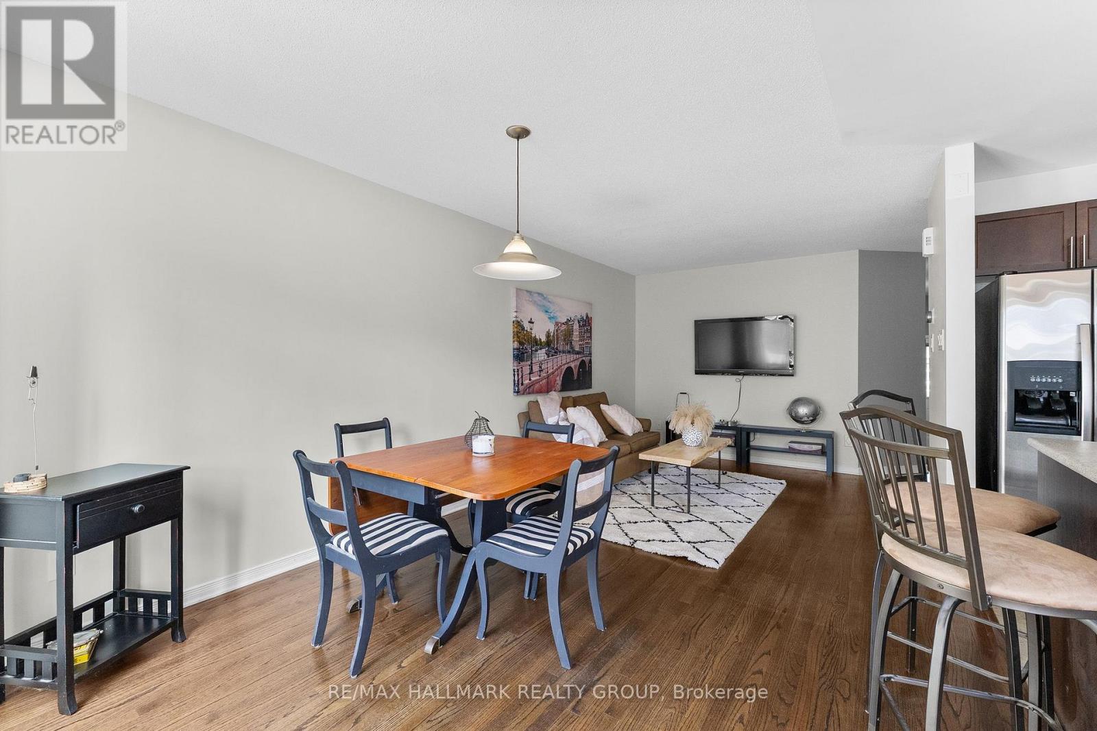 231 ROLLING MEADOW CRESCENT - 18