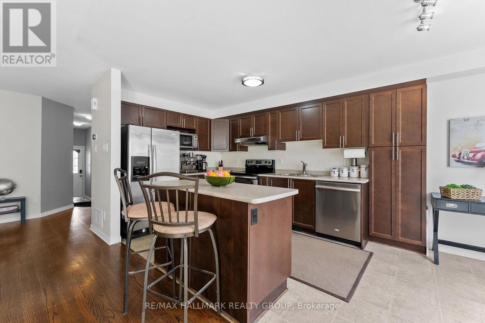 231 ROLLING MEADOW CRESCENT - 20