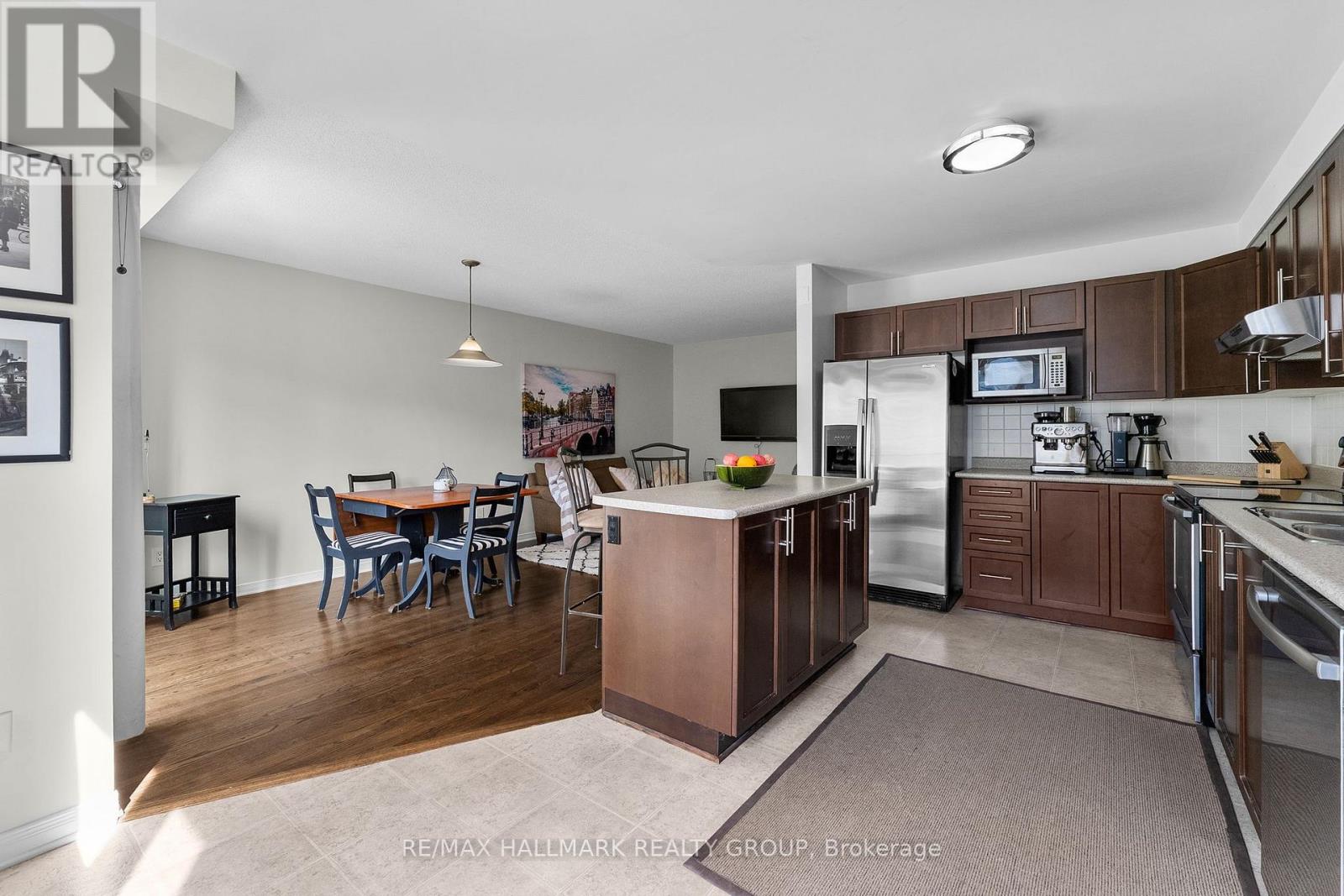 231 ROLLING MEADOW CRESCENT - 21