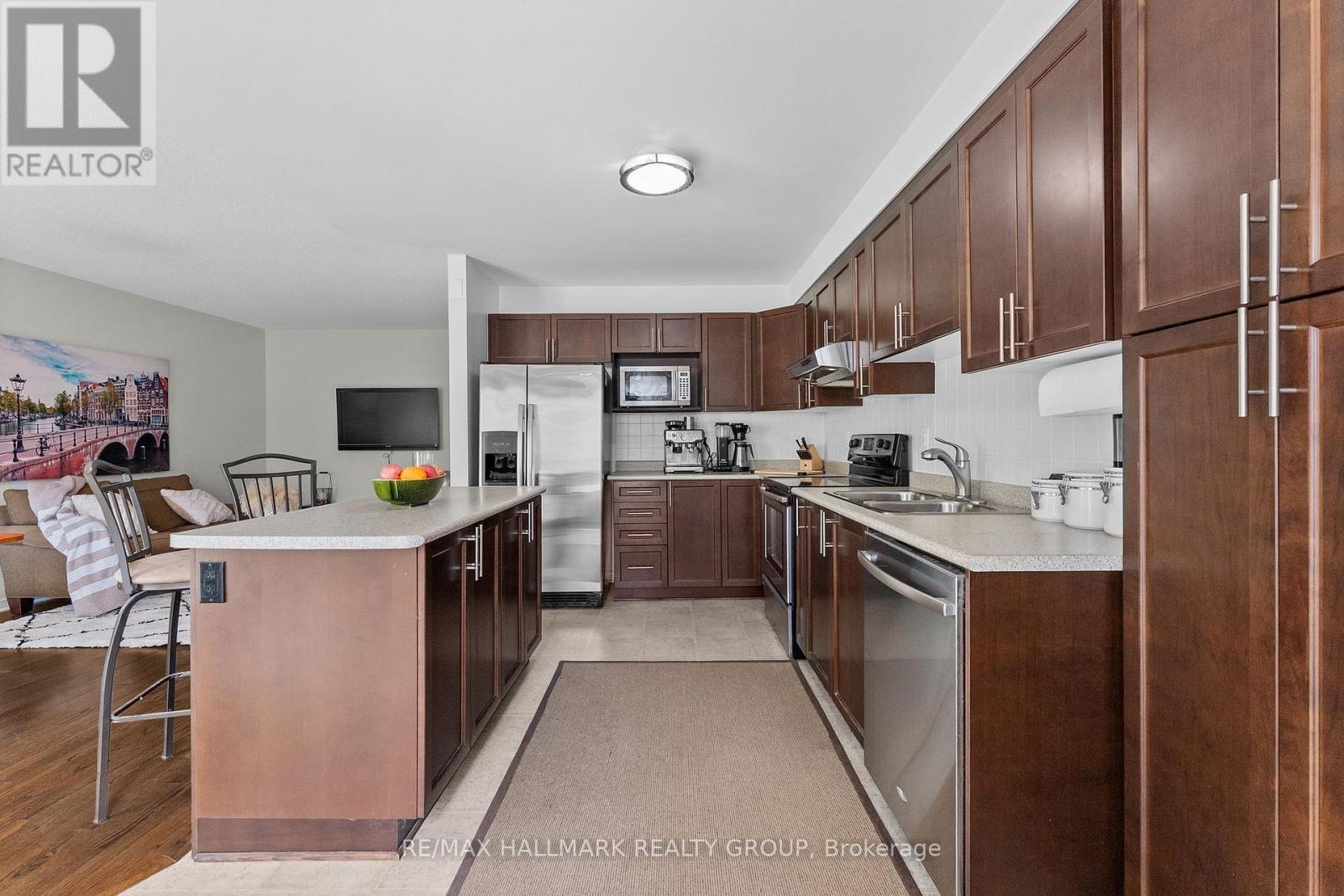 231 ROLLING MEADOW CRESCENT - 24
