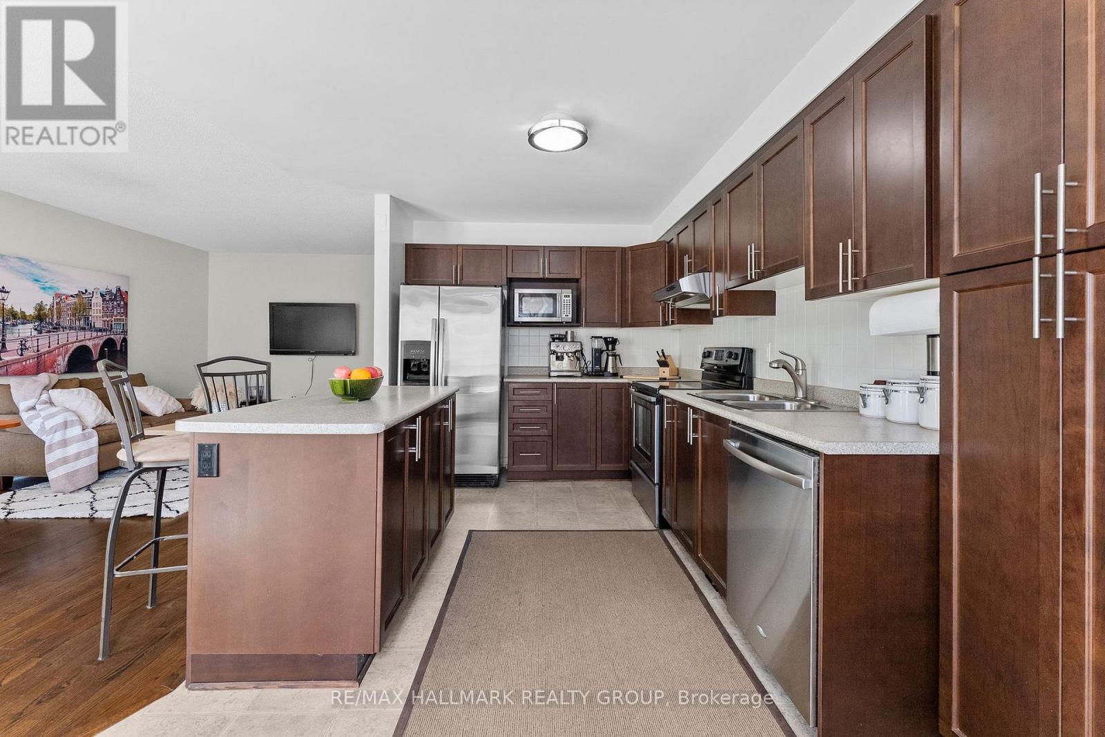 231 ROLLING MEADOW CRESCENT - 25