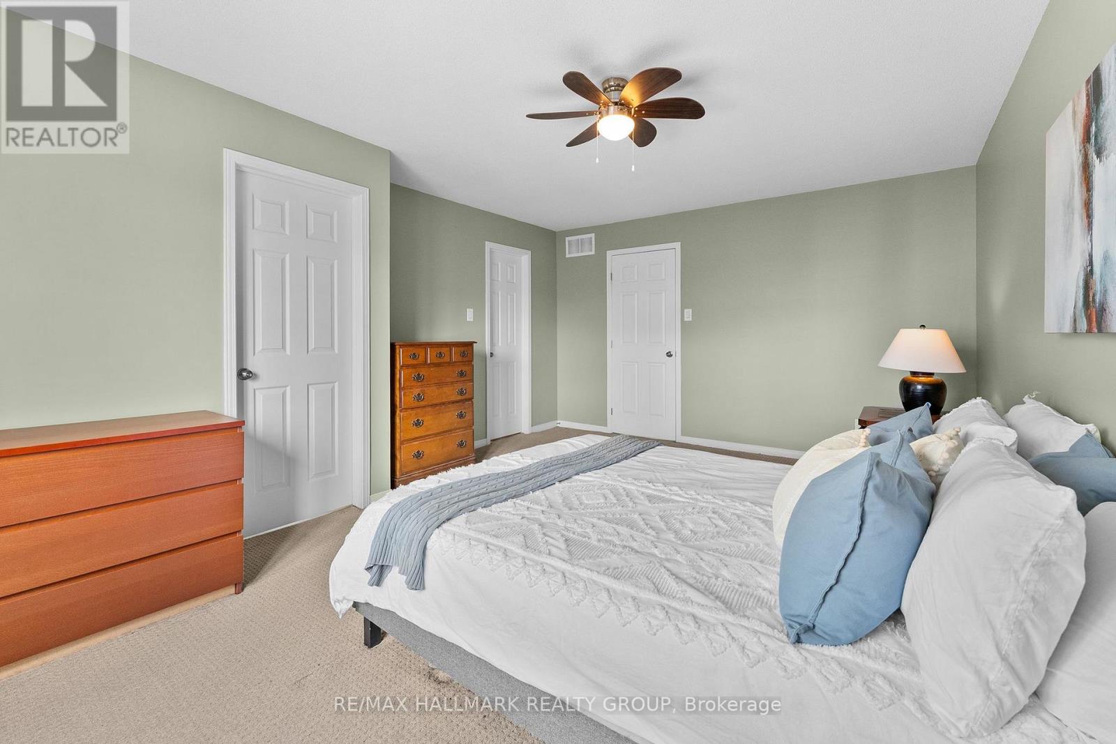 231 ROLLING MEADOW CRESCENT - 32